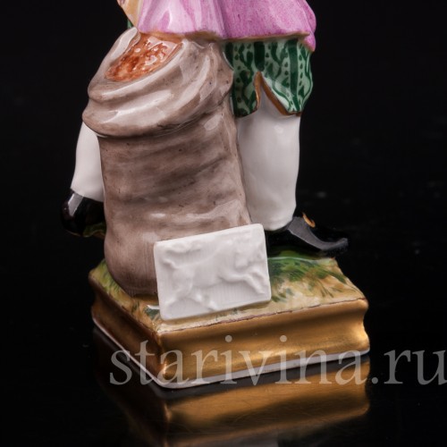 Фигурка из фарфора Мальчик-сеятель (Телец), KPM, Германия, сер. 20 в.