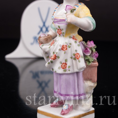 Фигурка из фарфора Девочка с гнездом и цветком, Meissen, Германия, 1952 г.