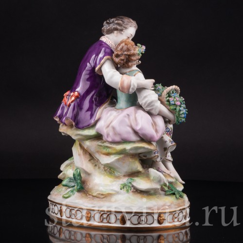Фарфоровая статуэтка Пасторальная пара с незабудками, Volkstedt, Германия, нач. 20 в.