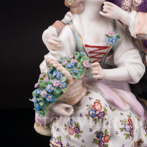 Фарфоровая статуэтка Пасторальная пара с незабудками, Volkstedt, Германия, нач. 20 в.