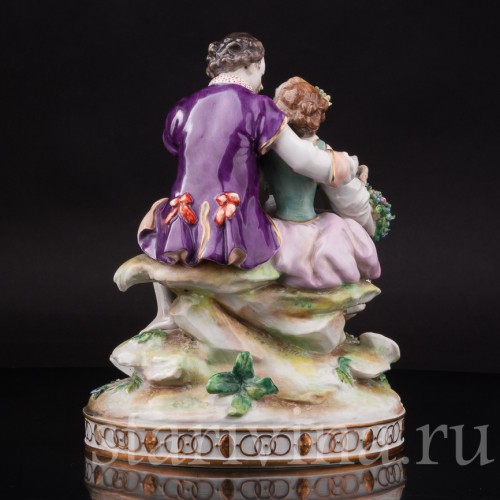 Фарфоровая статуэтка Пасторальная пара с незабудками, Volkstedt, Германия, нач. 20 в.