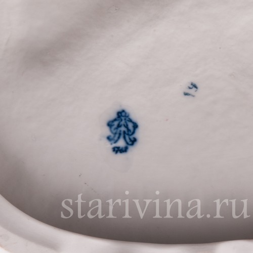 Фарфоровая статуэтка балерины Мари Анн Камарго с кавалером, кружевная, Volkstedt, Германия, сер. 20 в.