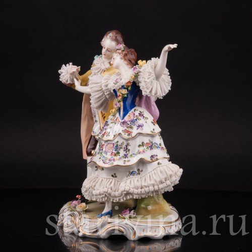 Фарфоровая статуэтка балерины Мари Анн Камарго с кавалером, кружевная, Volkstedt, Германия, сер. 20 в.