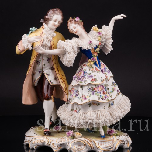Фарфоровая статуэтка балерины Мари Анн Камарго с кавалером, кружевная, Volkstedt, Германия, сер. 20 в.