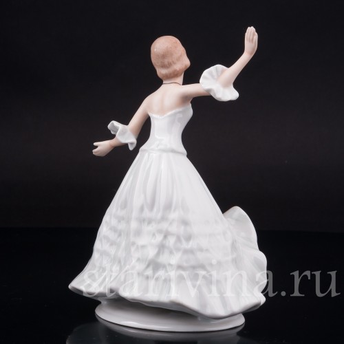 Статуэтка из фарфора Танцующая девушка, Wallendorf, Германия, 1963-90 гг.