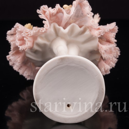 Фарфоровая статуэтка Балерина с поднятыми руками, кружевная, Ackermann & Fritze, Германия, пер. пол. 20 в.