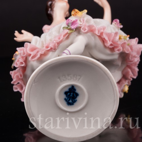 Фарфоровая статуэтка Балерина, кружевная, Volkstedt, Германия, сер. 20 в.