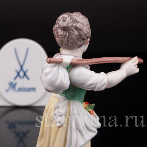 Фигурка из фарфора Девочка с узелком, Meissen, Германия, 1964 г.