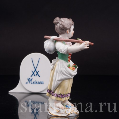 Фигурка из фарфора Девочка с узелком, Meissen, Германия, 1964 г.