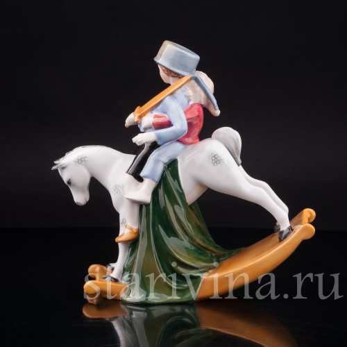 Фарфоровая фигурка Держись, сестрёнка!, Royal Doulton, Великобритания, 1990 г.