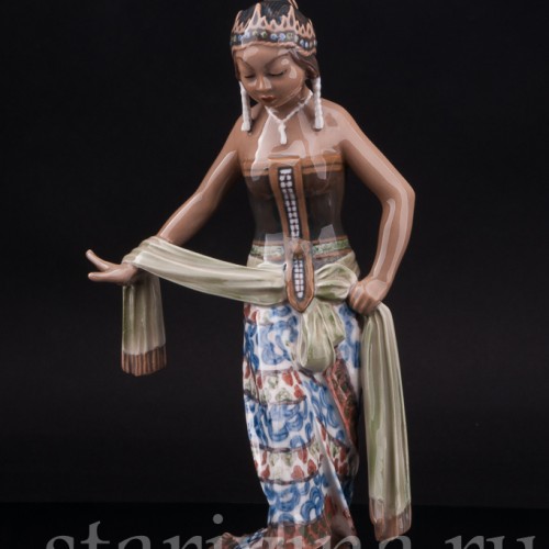 Фигурка из фарфора девушки Танцовщица с острова Ява Dahl Jensen, Дания.