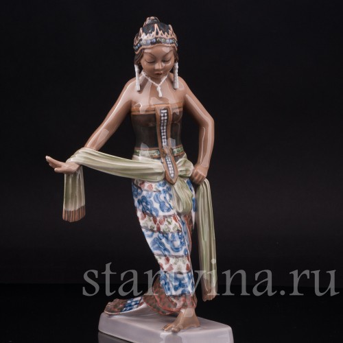 Фигурка из фарфора девушки Танцовщица с острова Ява Dahl Jensen, Дания.