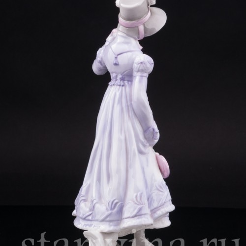 Фарфоровая фигурка Барышня в сиреневом, Royal Worcester, Великобритания, 1988 г.