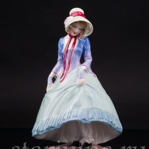 Фарфоровая фигурка Девушка на прогулке, Royal Doulton, Великобритания, 1929-42 гг.