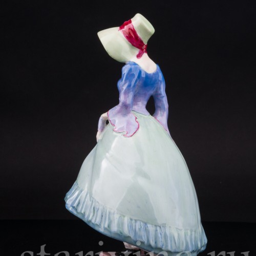Фарфоровая фигурка Девушка на прогулке, Royal Doulton, Великобритания, 1929-42 гг.