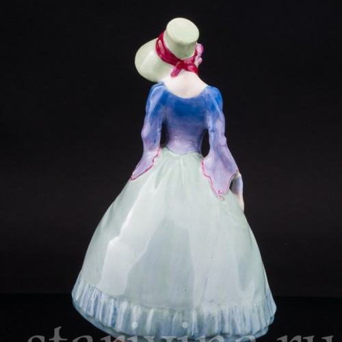 Фарфоровая фигурка Девушка на прогулке, Royal Doulton, Великобритания, 1929-42 гг.