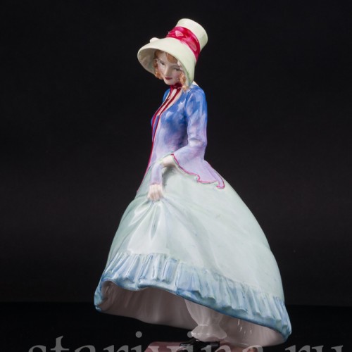 Фарфоровая фигурка Девушка на прогулке, Royal Doulton, Великобритания, 1929-42 гг.