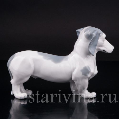 Статуэтка собаки из фарфора Такса, Metzler & Ortloff, Германия, 1890-45 гг.