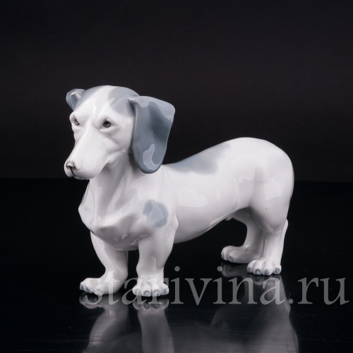 Статуэтка собаки из фарфора Такса, Metzler & Ortloff, Германия, 1890-45 гг.