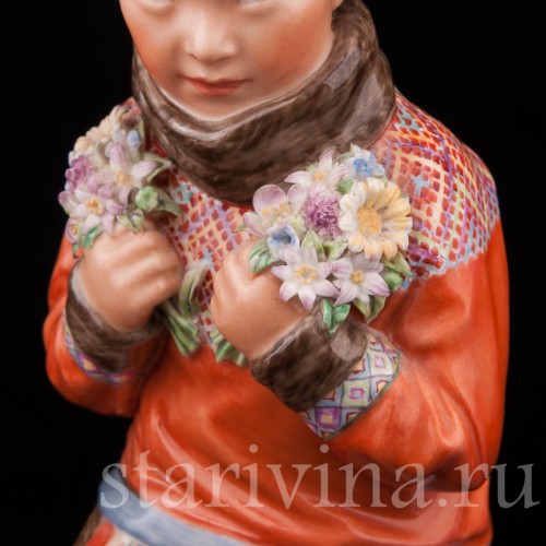 Фарфоровая статуэтка Девочка из Гренландии, Royal Copenhagen, Дания, 1958 год.
