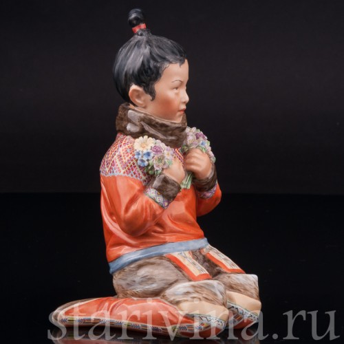 Фарфоровая статуэтка Девочка из Гренландии, Royal Copenhagen, Дания, 1958 год.