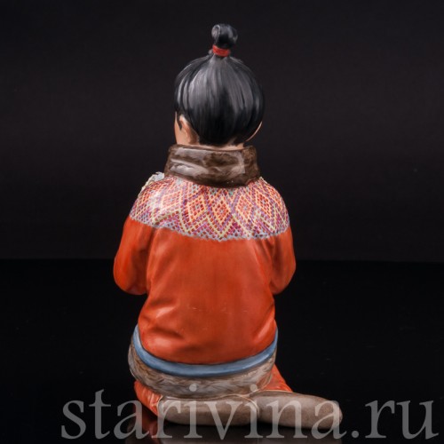 Фарфоровая статуэтка Девочка из Гренландии, Royal Copenhagen, Дания, 1958 год.