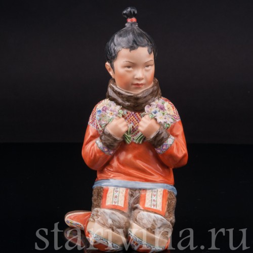 Фарфоровая статуэтка Девочка из Гренландии, Royal Copenhagen, Дания, 1958 год.