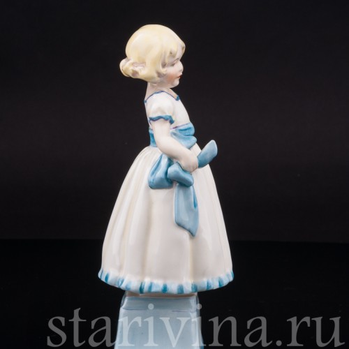 Фарфоровая фигурка девочки Прекрасная малышка, Royal Worcester, Великобритания, 1942–1948 гг.