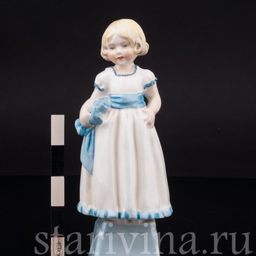 Фарфоровая фигурка девочки Прекрасная малышка, Royal Worcester, Великобритания, 1942–1948 гг.