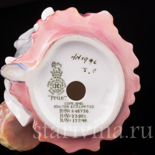 Фарфоровая статуэтка Пруденс, девушка с корзиной яблок, Royal Doulton, Великобритания, 1947-55 гг.