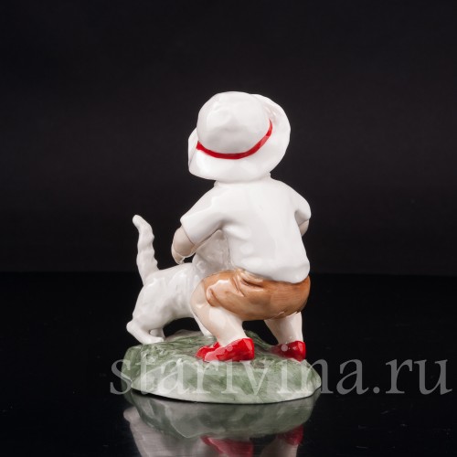 Фарфоровая статуэтка Снежок, мальчик с кошкой, Royal Worcester, Великобритания, вт. пол. 20 века.