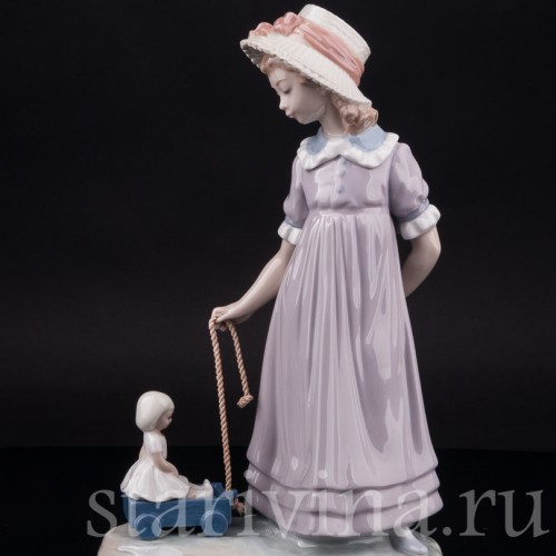 Фарфоровая фигурка Девочка с куклой в коляске, Lladro, Испания, 1978 год.