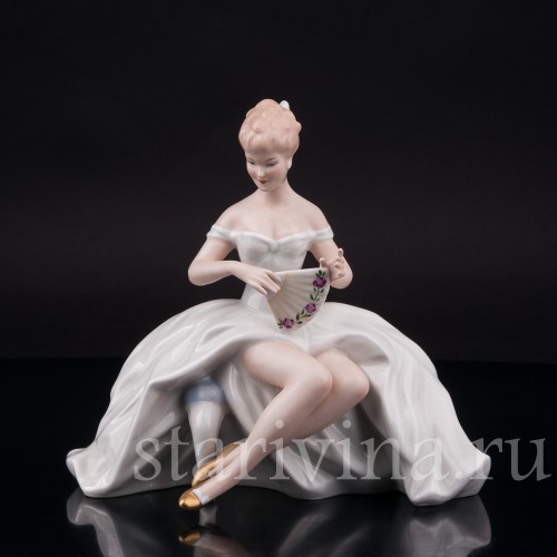Фарфоровая фигурка Девушка с веером, Wallendorf, Германия, 1960 гг.