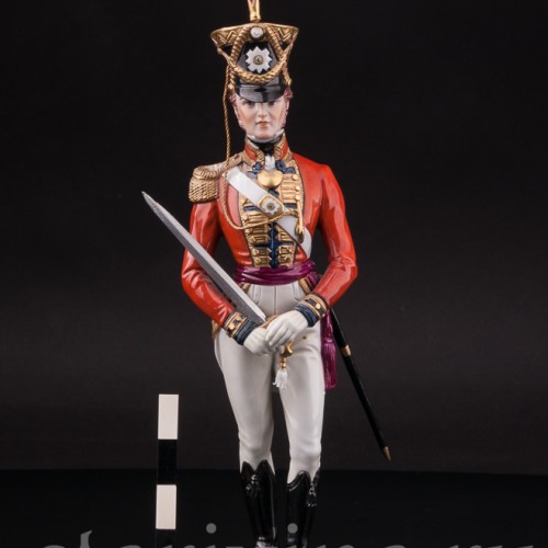 Фарфоровая статуэтка Офицер королевской гвардии, 1822 г, Sitzendorf, Германия, вт. пол. 20 в.