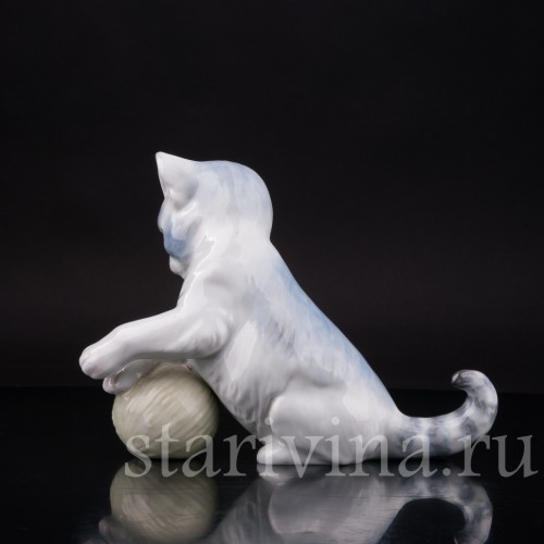 Фарфоровая фигурка Котёнок с клубком, Karl Ens, Германия, 1930-40 гг.