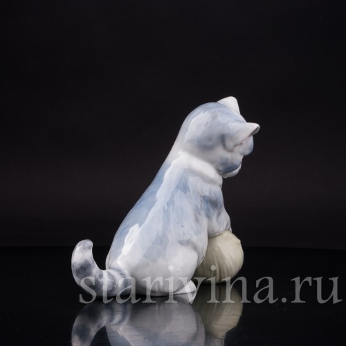 Фарфоровая фигурка Котёнок с клубком, Karl Ens, Германия, 1930-40 гг.