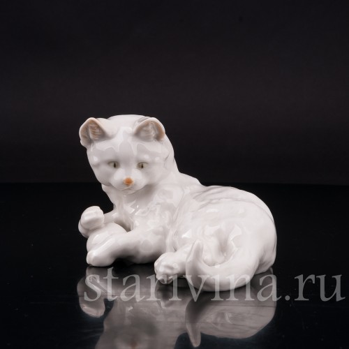 Фарфоровая фигурка Котёнок с мячиком, Hutschenreuther, Германия, 1938-55 гг.