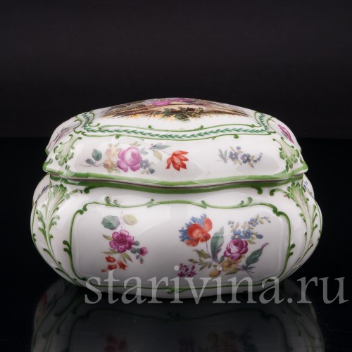 Фарфоровая шкатулка Галантная пара в парке, Германия, кон. 19 - нач. 20 вв.