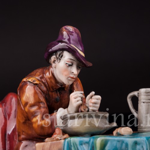 Фарфоровая статуэтка В трактире, Дрезден, Германия, нач. 20 в.