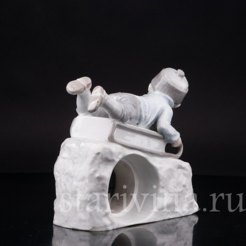 Фарфоровые часы С горки на санках, Heubach, Германия, нач. 20 в.