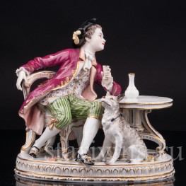 Фарфоровая композиция Кавалер с собакой за столом, Carl Thieme, Германия, кон. 19 в.