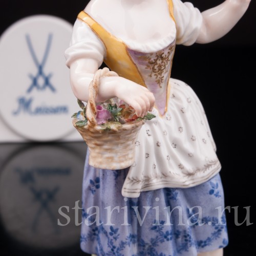 Фигурка из фарфора Девочка с цветочной корзиной Meissen, Германия, сер. 19 - нач. 20 вв.
