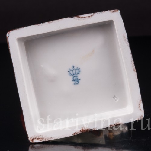 Фарфоровая статуэтка Офицер гвардии, 1792, Sitzendorf, Германия, вт. пол 20 в.