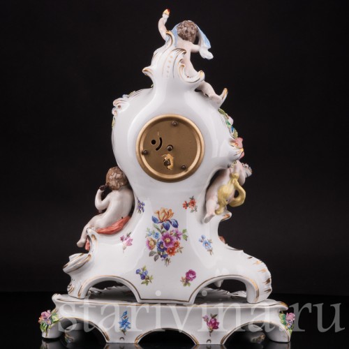 Фарфоровые Часы на постаменте с фигурками путти, Sitzendorf, Германия, вт. пол. 20 в.