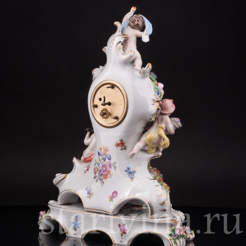Фарфоровые Часы на постаменте с фигурками путти, Sitzendorf, Германия, вт. пол. 20 в.