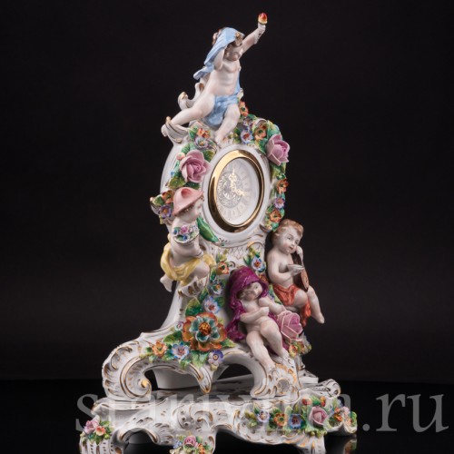 Фарфоровые Часы на постаменте с фигурками путти, Sitzendorf, Германия, вт. пол. 20 в.