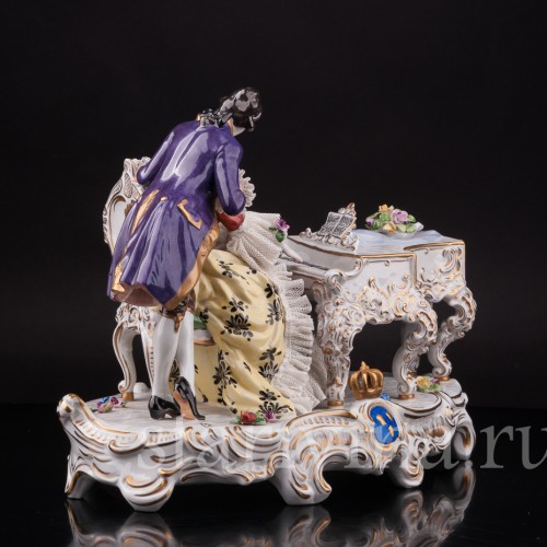 Фарфоровая композиция Пара у рояля, кружевная, Volkstedt, Германия, после 1935 г.