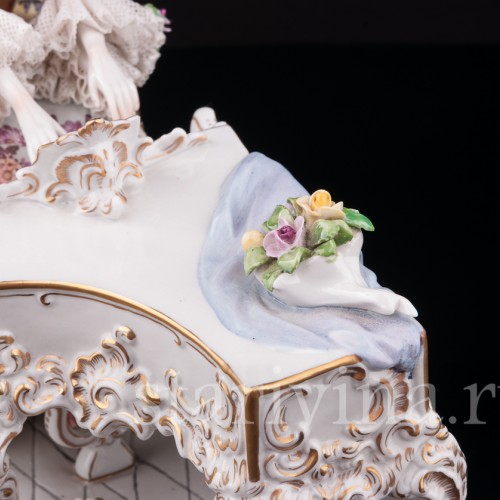 Фарфоровая композиция Пара у рояля, кружевная, Volkstedt, Германия, после 1935 г.