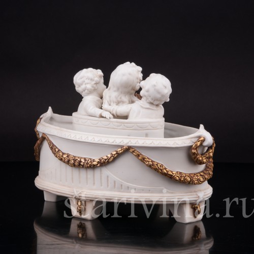 Фарфоровая Ароматница с путти, E. A. Muller, Германия, 1890-1927 гг.