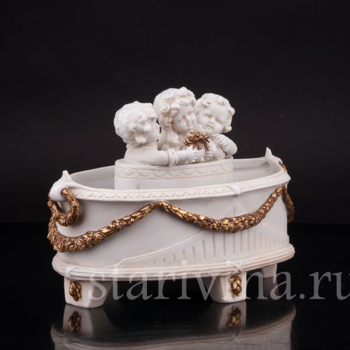 Фарфоровая Ароматница с путти, E. A. Muller, Германия, 1890-1927 гг.